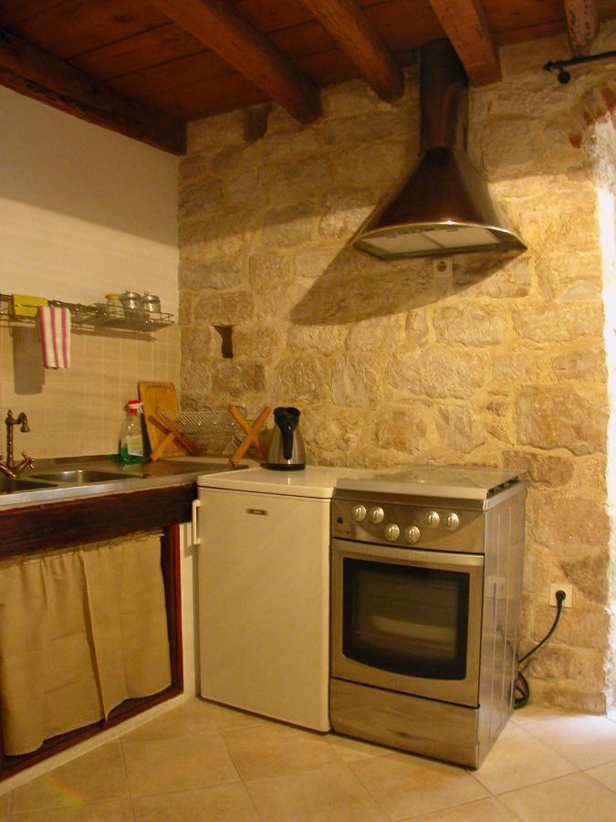 Rooms Livia Trogir Extérieur photo