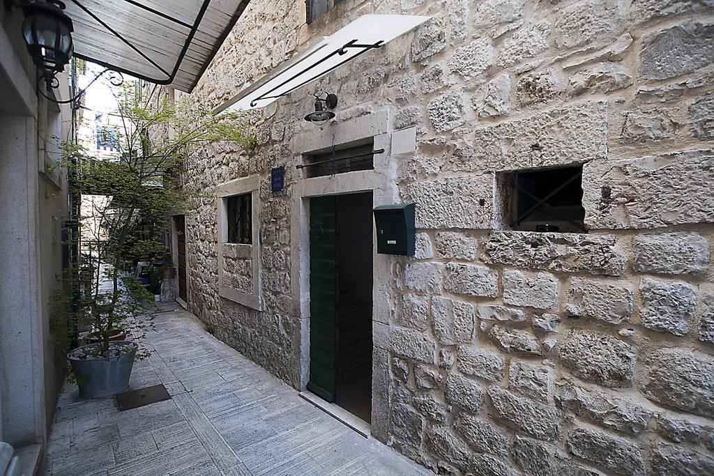 Rooms Livia Trogir Extérieur photo