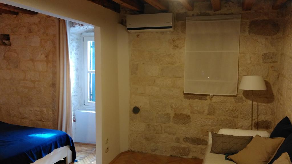 Rooms Livia Trogir Extérieur photo
