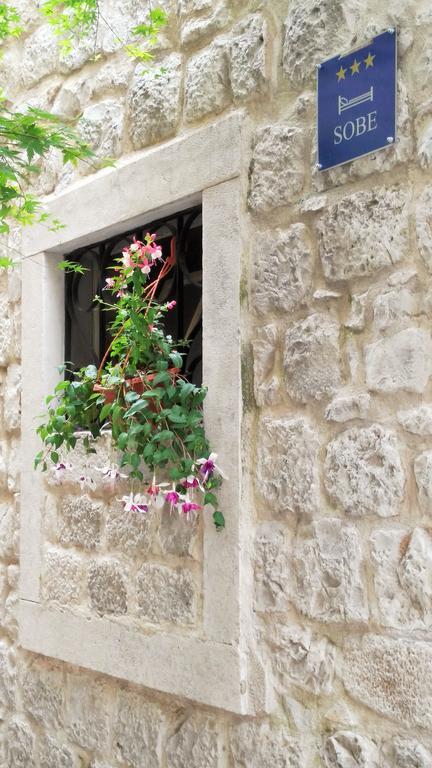 Rooms Livia Trogir Extérieur photo
