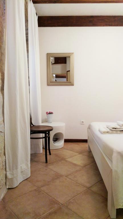 Rooms Livia Trogir Extérieur photo